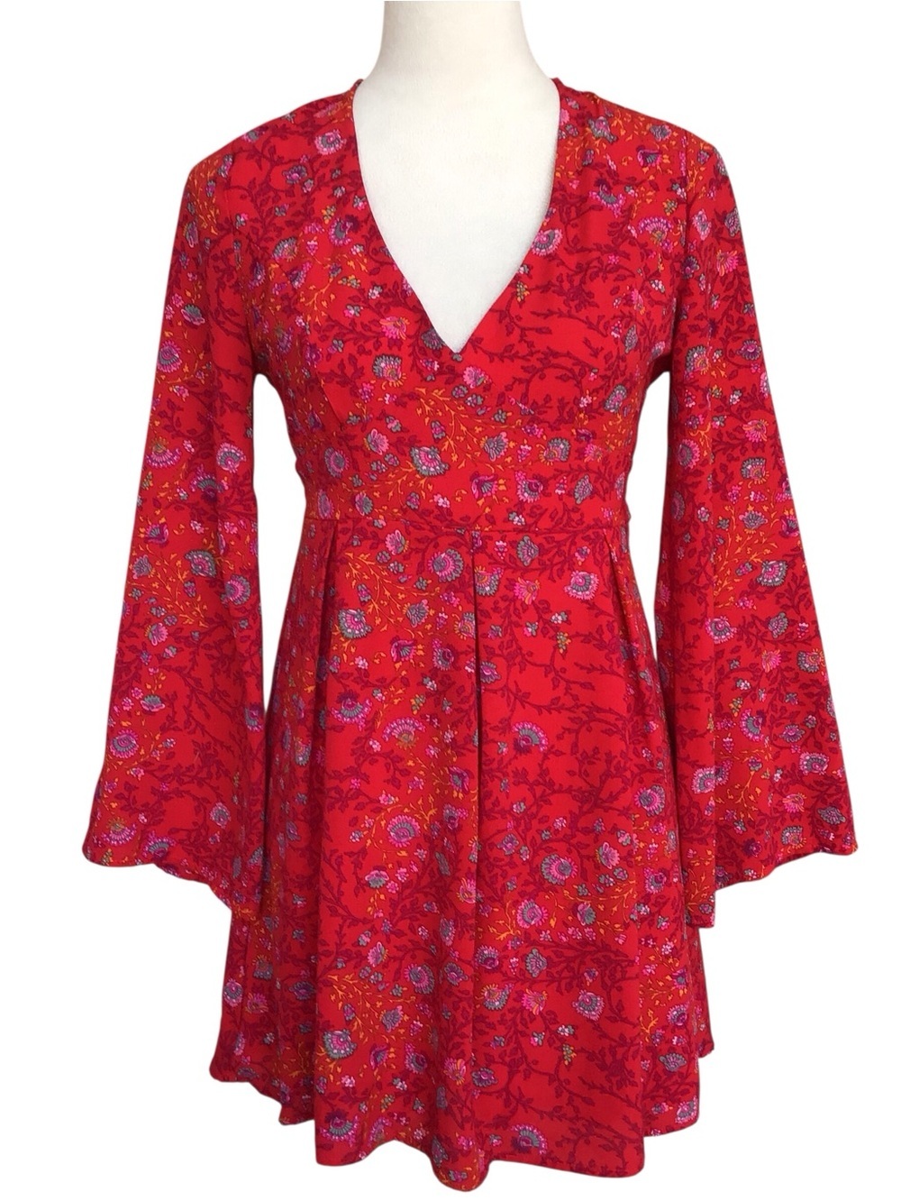 Emerald Sundae Red Floral V Neck Long Sleeve Mini Dress Size Small